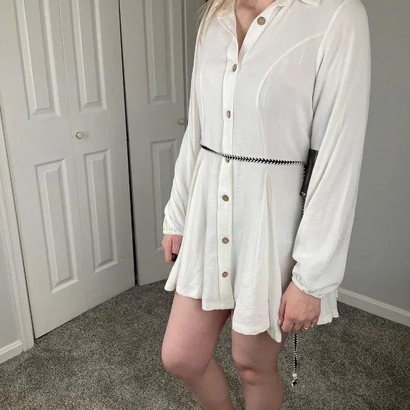 NWT White Dress with Belt - Picture 4 of 5